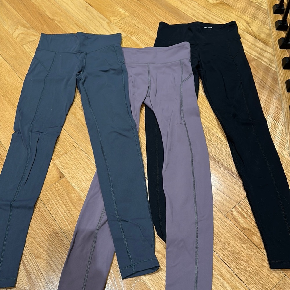 3 Aeropostale Leggings